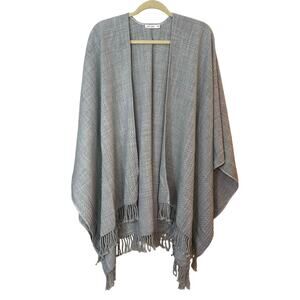 Mer Sea Classic Travel Wrap Women's One Size Gray Fringe Cable Knit Sweater‎
